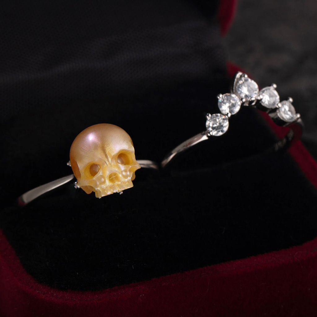 HiPearl Skull Crown 7mm Freshwater Pearl Stacking Rings
