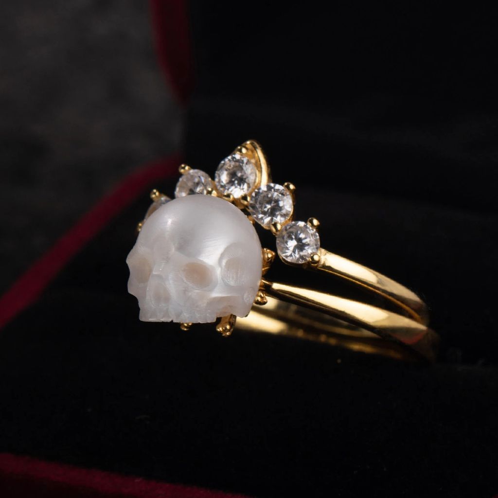 HiPearl Skull Crown 7mm Freshwater Pearl Stacking Rings