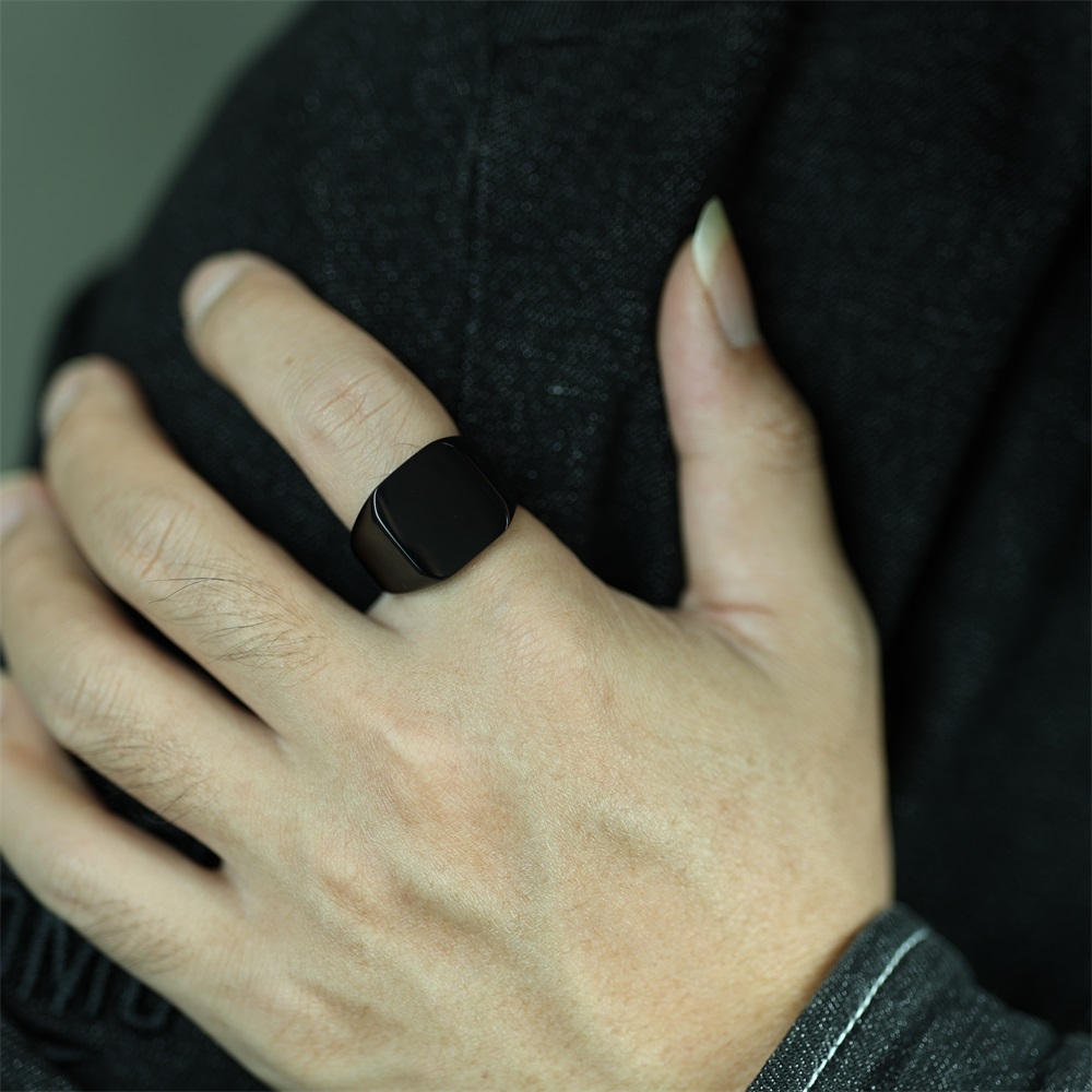 Square Glossy Ring