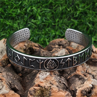 Viking Triangle Bracelet