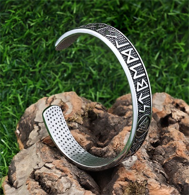 Viking Triangle Bracelet