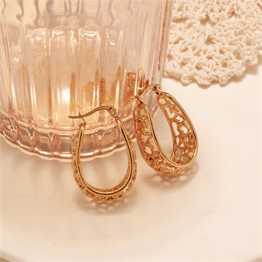 18k Gold Plated Stainless Steel Hoop Earrings Hollow Star U Huggie Earrings