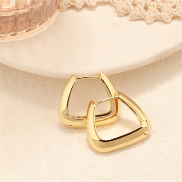 18k Gold Plated U-Shaped Earrings