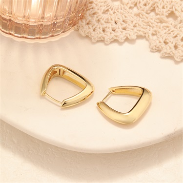 18k Gold Plated U-Shaped Earrings