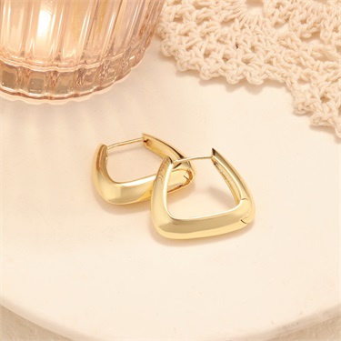18k Gold Plated U-Shaped Earrings