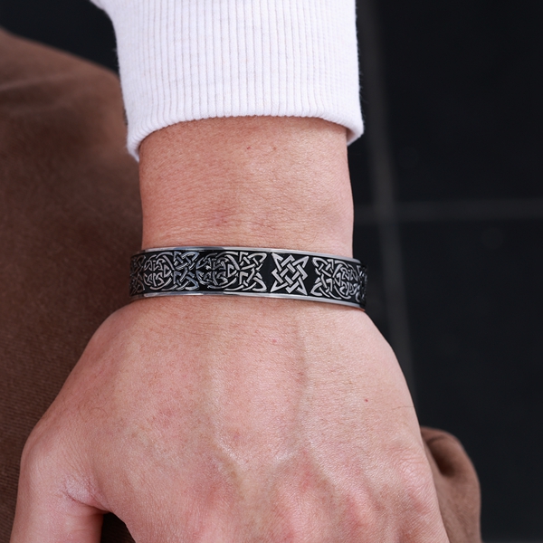 Celtic Symbol Bangle AB0206