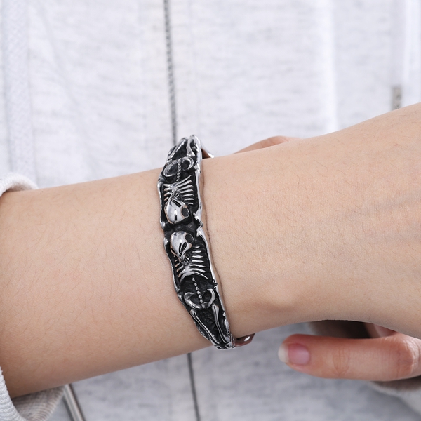 how to wear a bangle bracelet