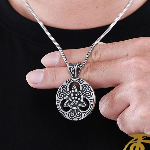 Modern Jewelry Engineering Behind High-Precision Stainless Steel Components in Contemporary Accessories